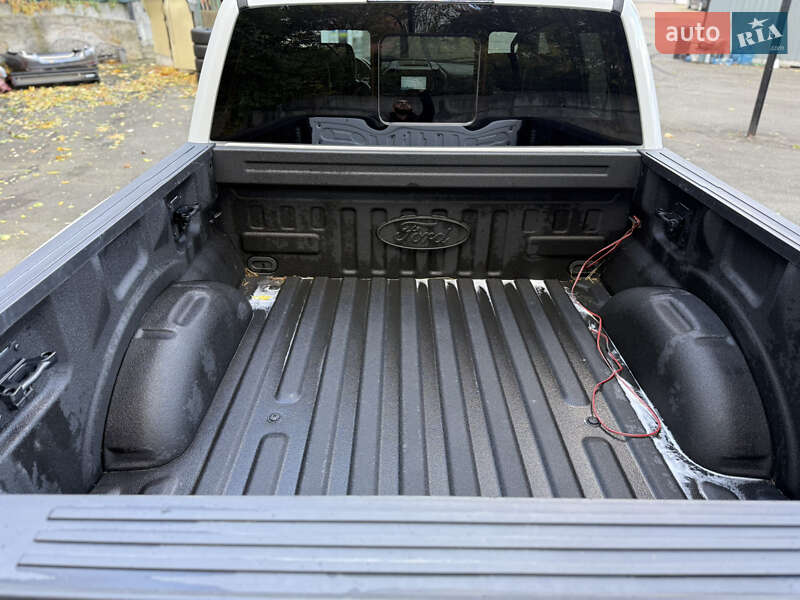 Пикап Ford F-150 2017 в Киеве