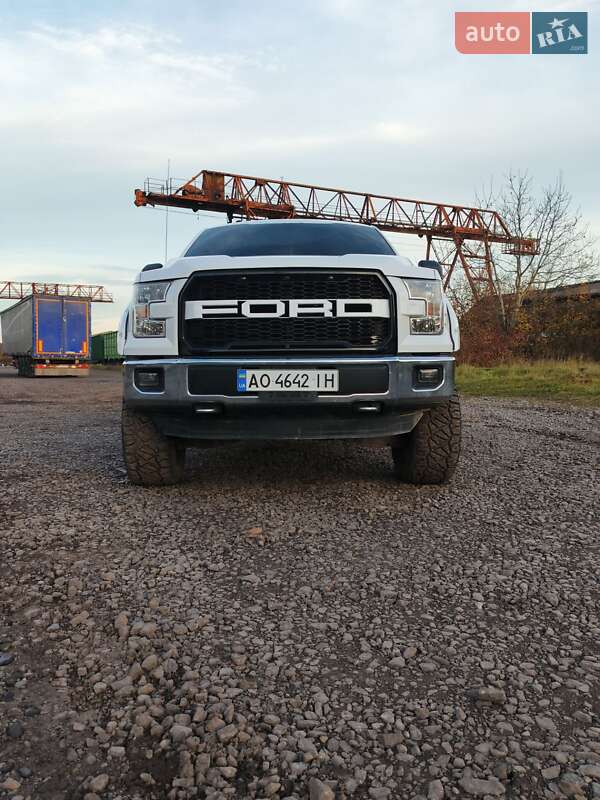 Пикап Ford F-150 2015 в Тячеве