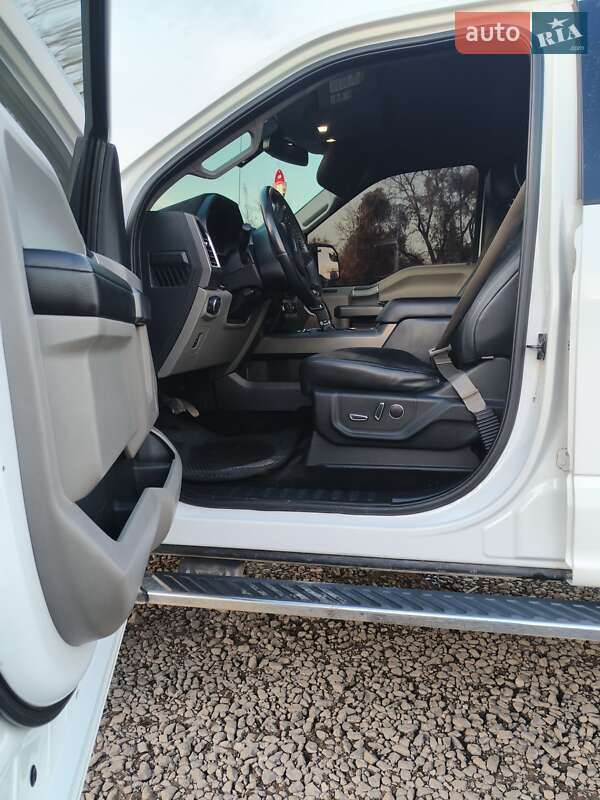 Пикап Ford F-150 2015 в Тячеве