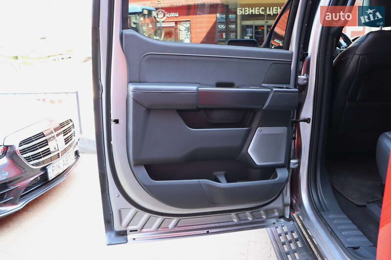 Пикап Ford F-150 2022 в Львове