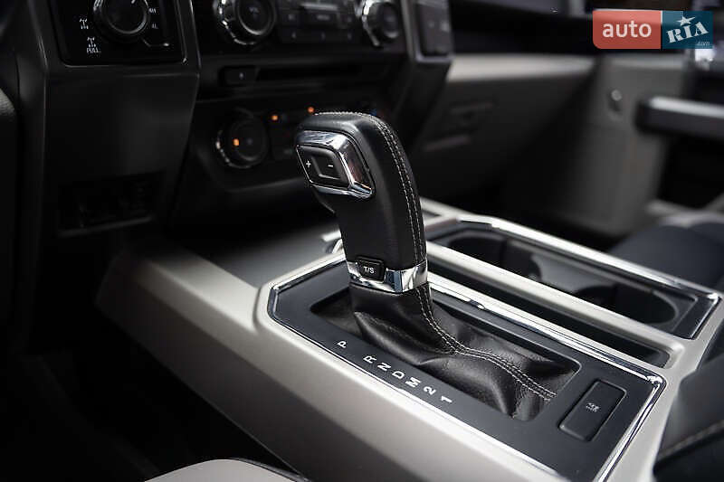 Пикап Ford F-150 2015 в Киеве фото 13 Пикап Ford F-150 2015 в Киеве