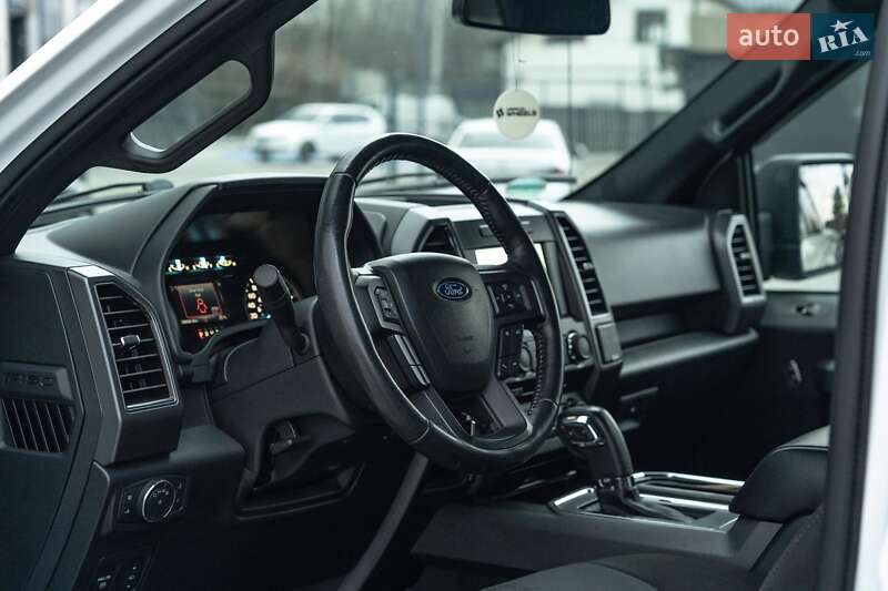 Пикап Ford F-150 2018 в Черновцах