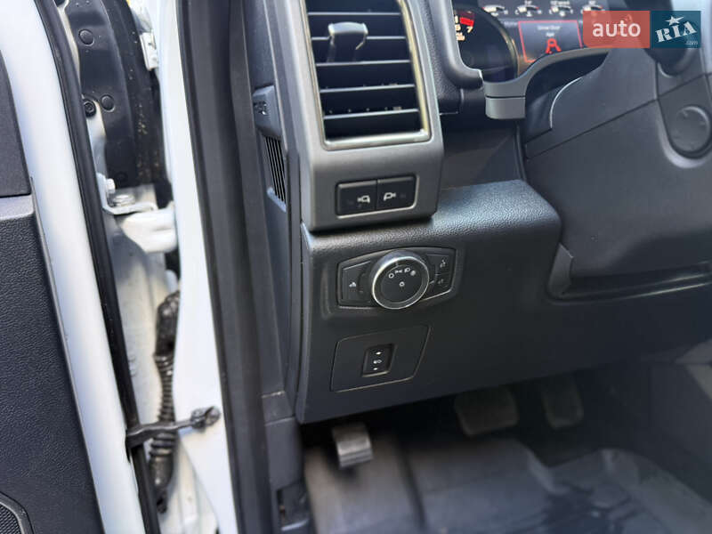 Пикап Ford F-150 2017 в Киеве