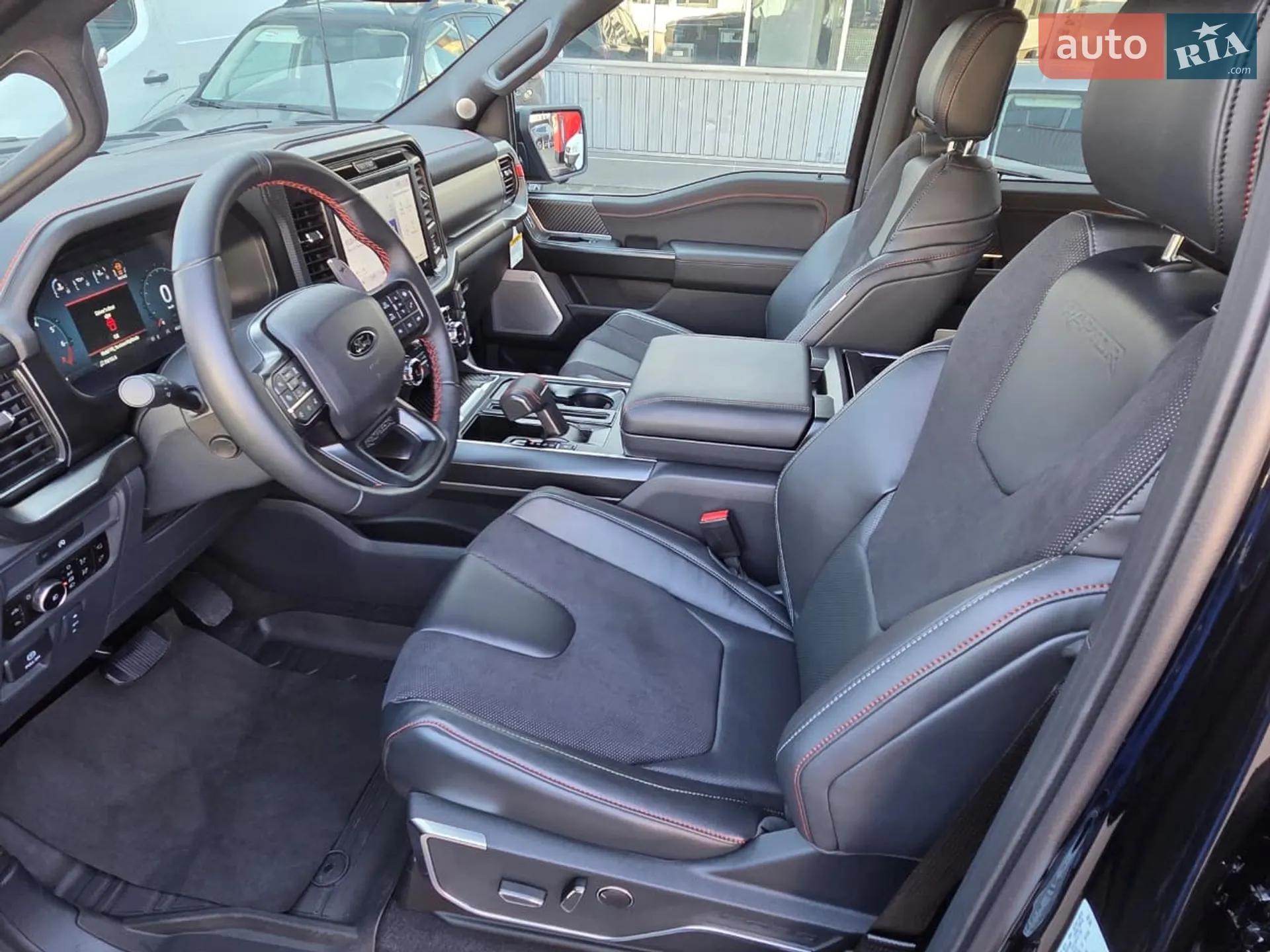 2025 Ford F-150 - мініатюра 32