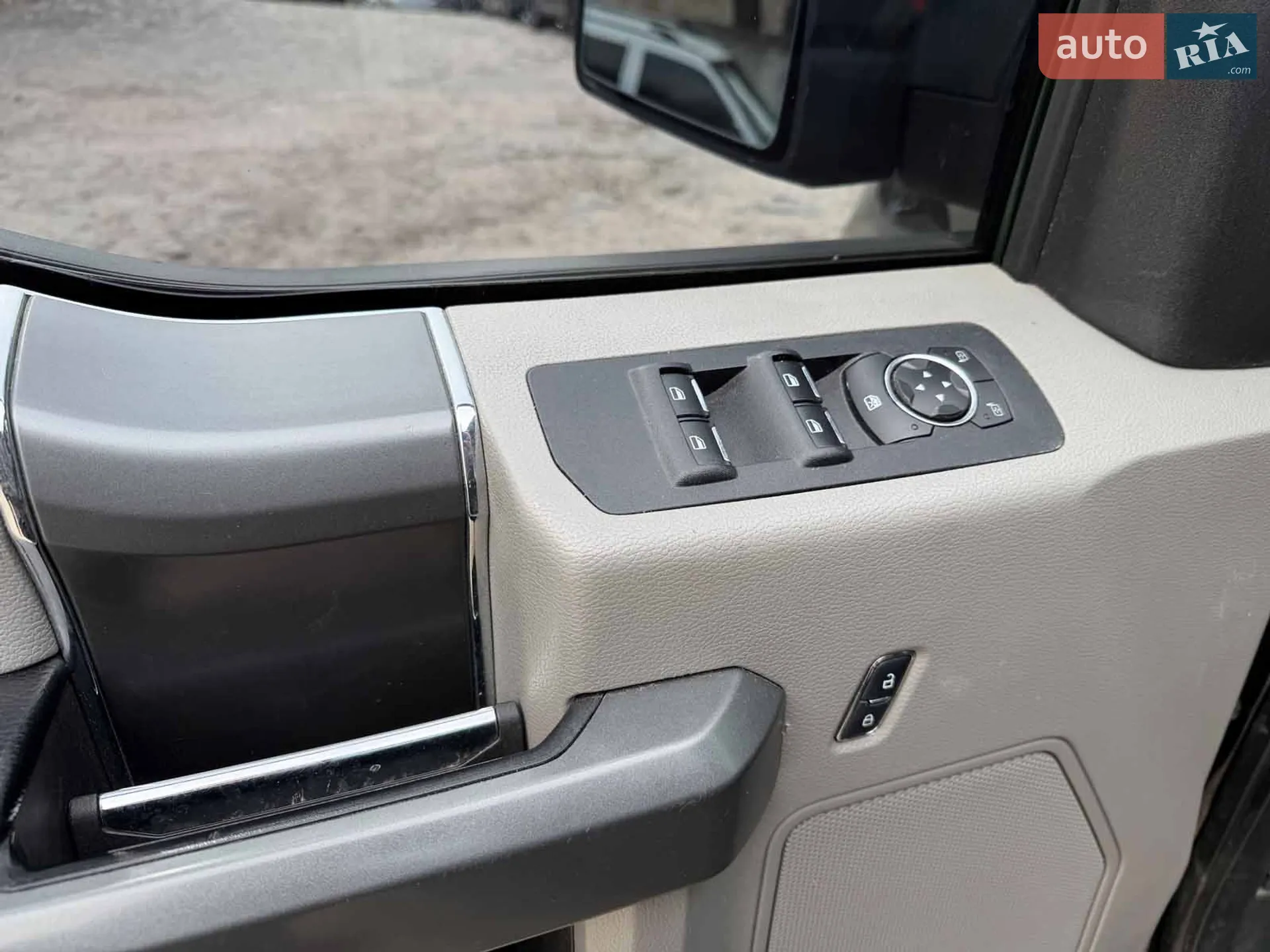 2015 Ford F-150 - мініатюра 14