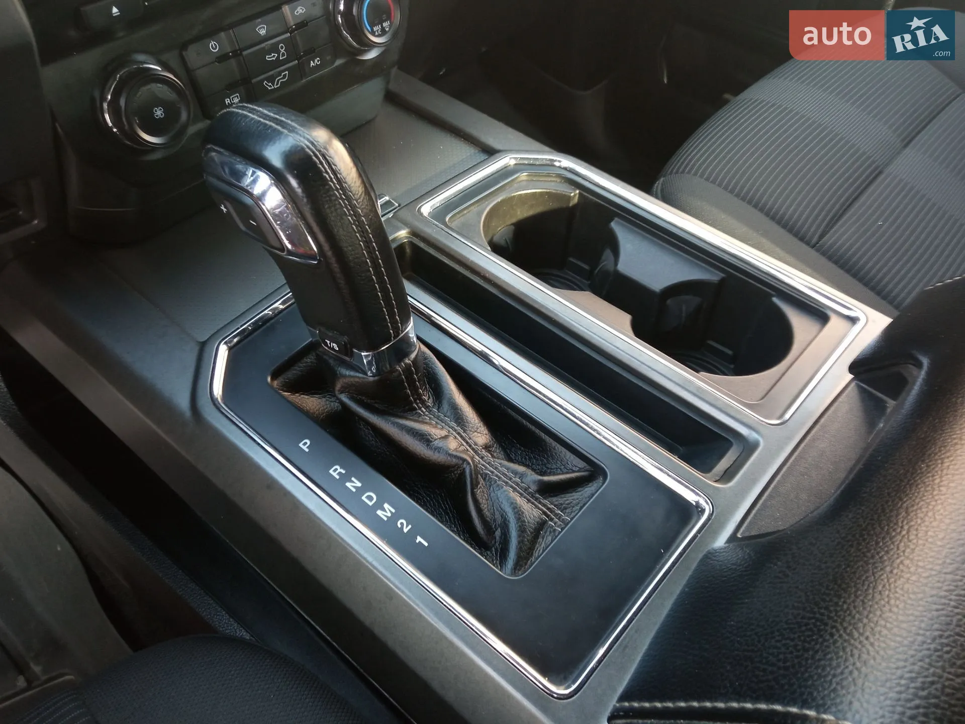 2015 Ford F-150 - мініатюра 5