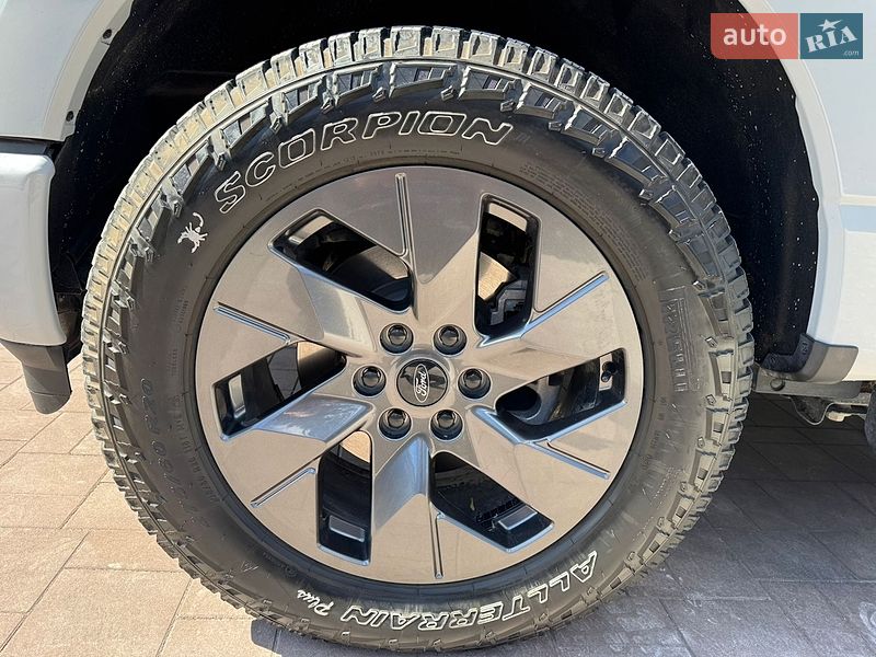 Пикап Ford F-150 2023 в Тернополе