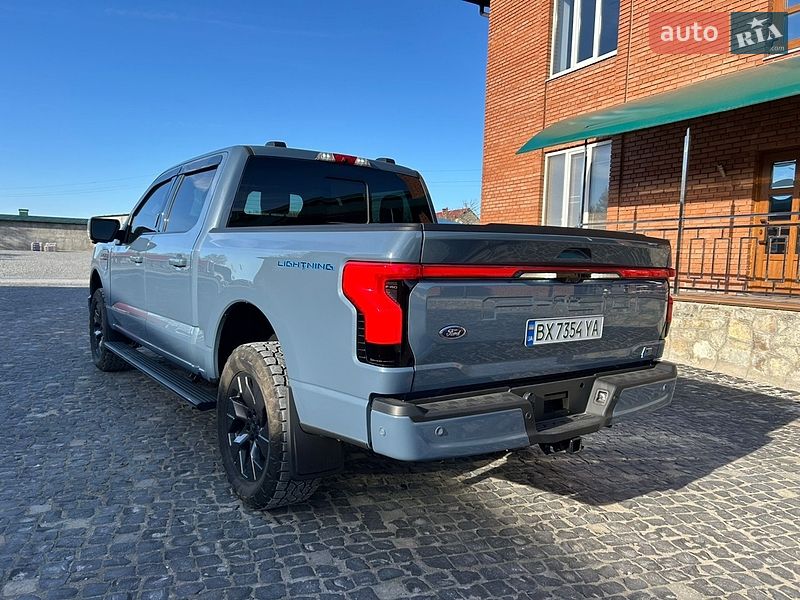 Пикап Ford F-150 2023 в Дунаевцах