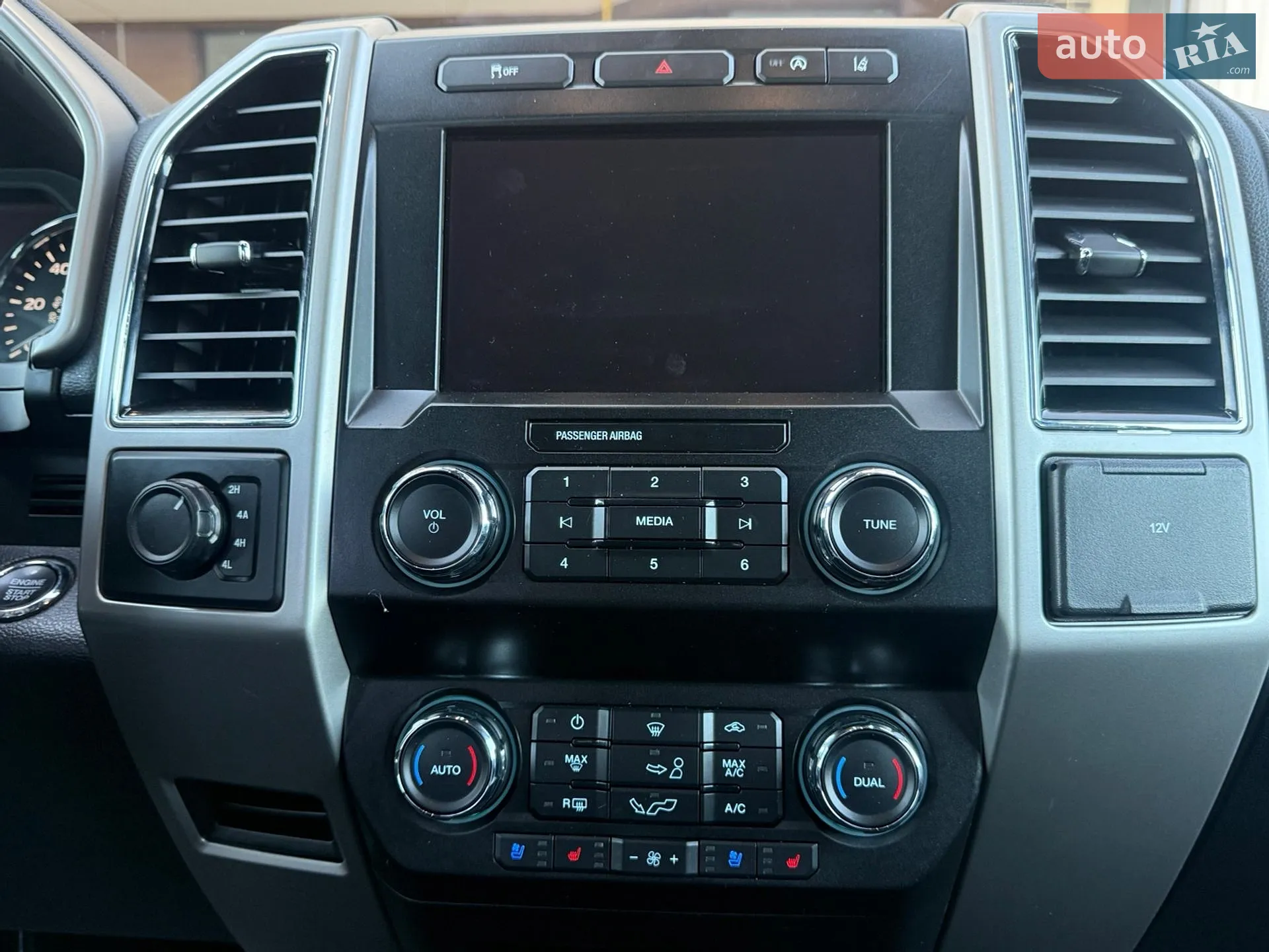 2019 Ford F-150 - мініатюра 22
