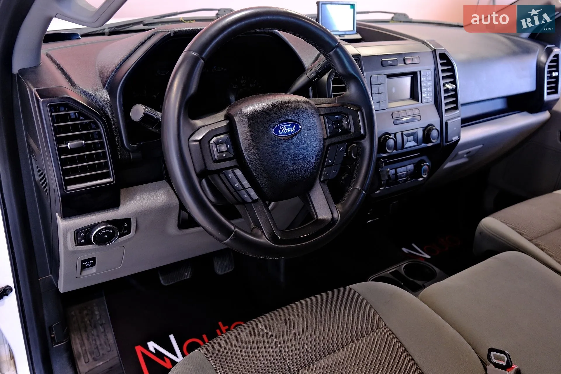 2017 Ford F-150 - мініатюра 26