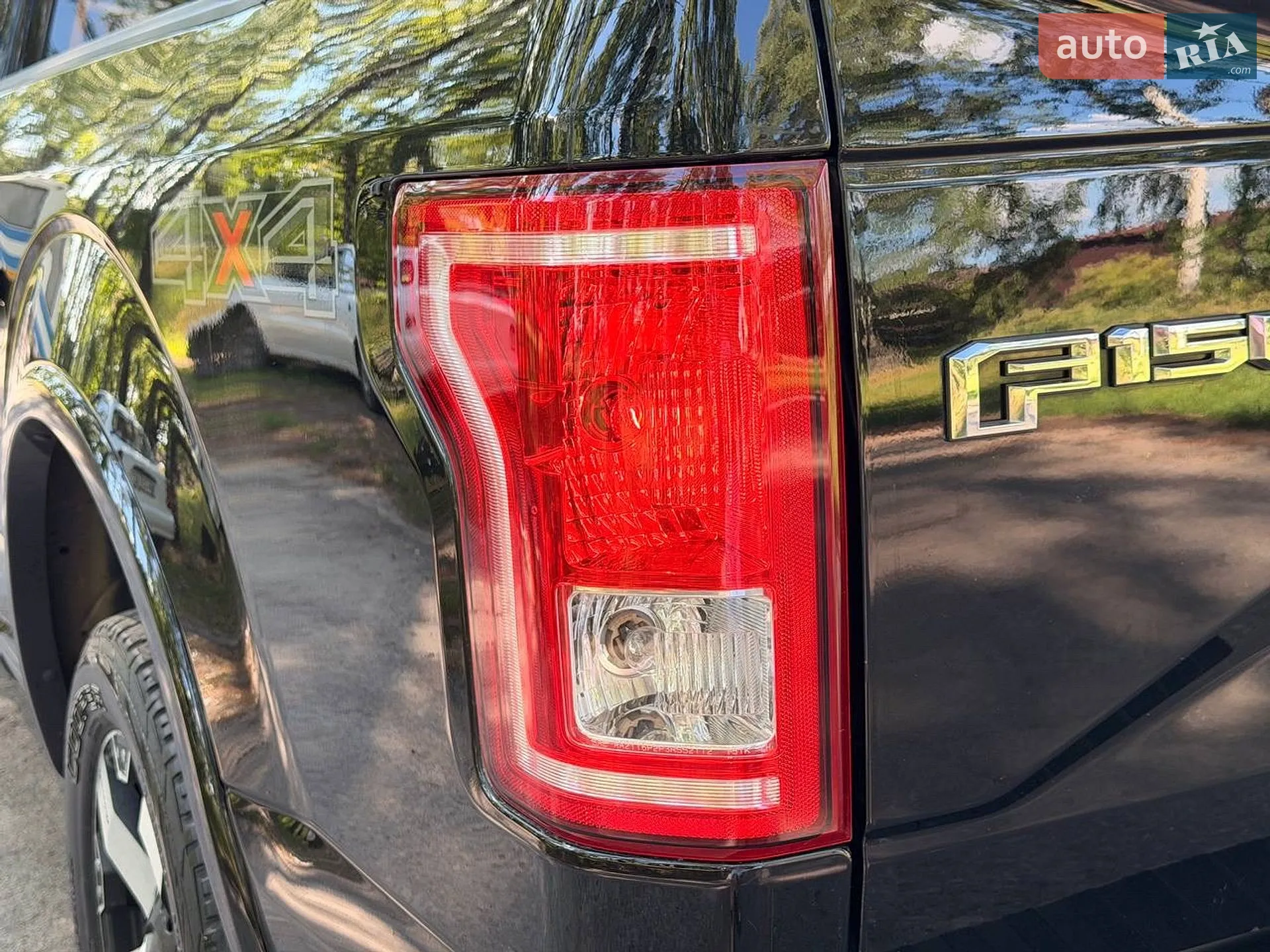 2015 Ford F-150 - мініатюра 25