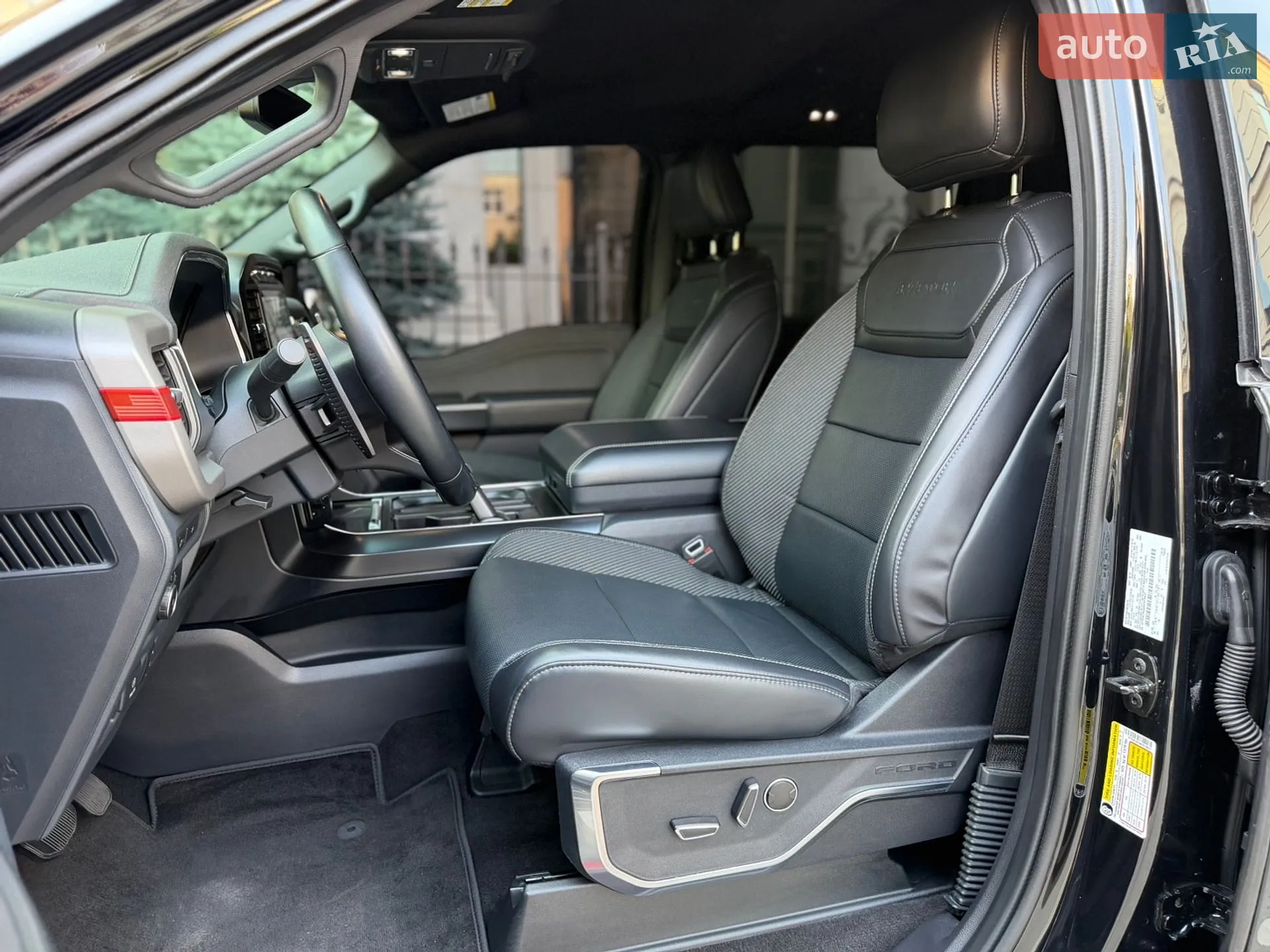 2022 Ford F-150 - мініатюра 16