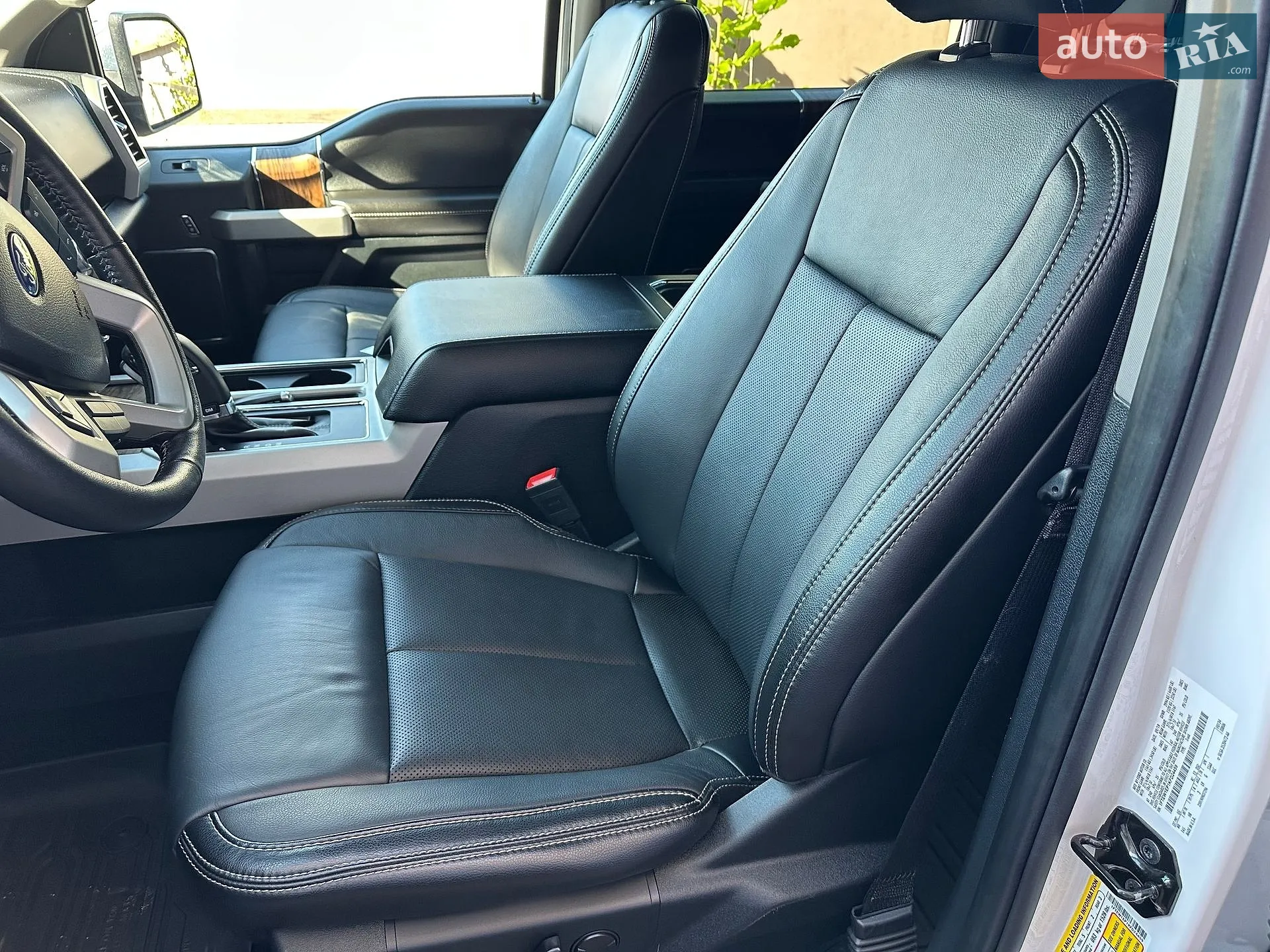 2020 Ford F-150 - мініатюра 25