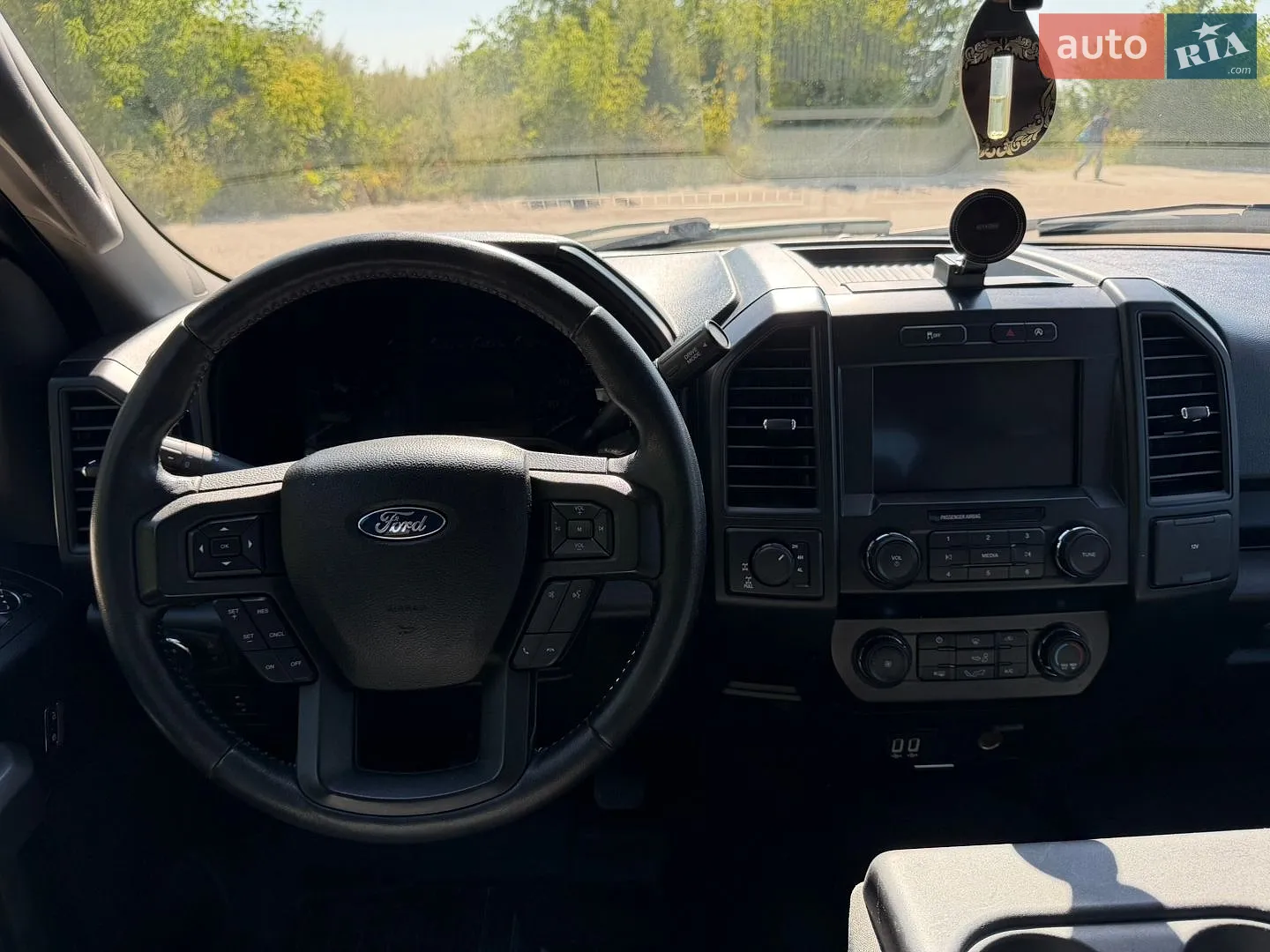 2020 Ford F-150 - мініатюра 24