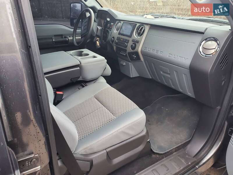 Пикап Ford F-250 2016 в Кривом Роге