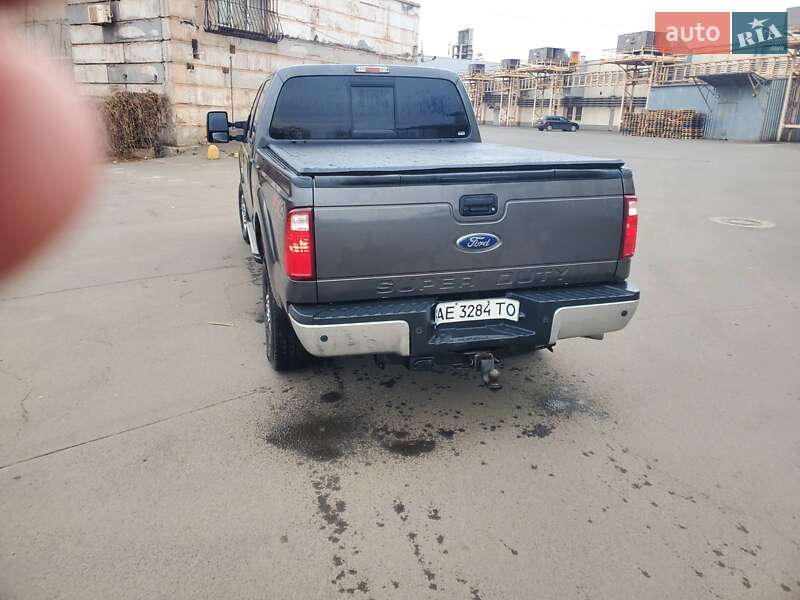Пикап Ford F-250 2016 в Кривом Роге