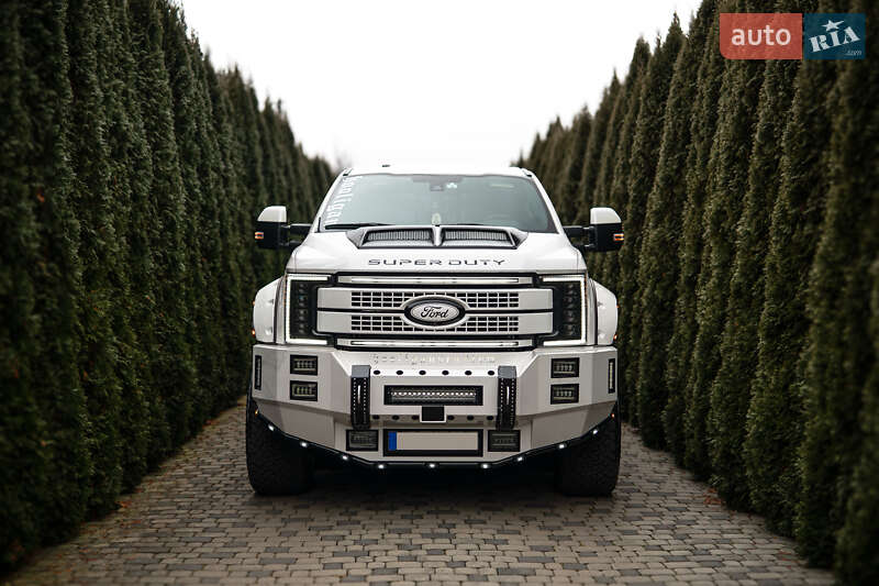 Пикап Ford F-250 2017 в 
