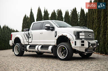 Пикап Ford F-250 2017 в 