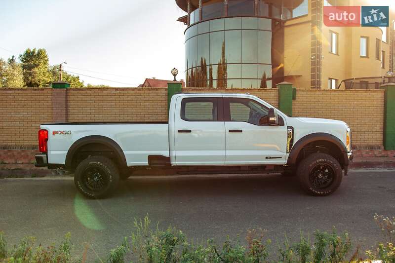 Пікап Ford F-250 2023 в Вишгороді
