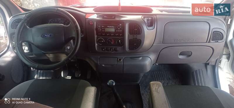 Мікровен Ford F-260 2003 в Татарбунарах