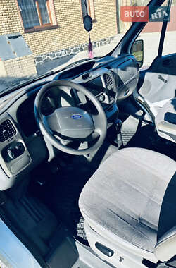 Минивэн Ford F-260 2003 в 
