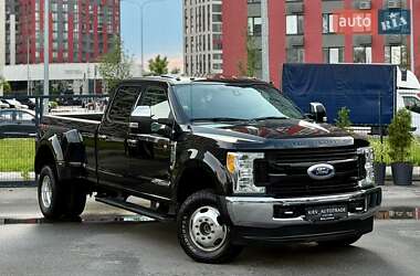 Пикап Ford F-350 2017 в 