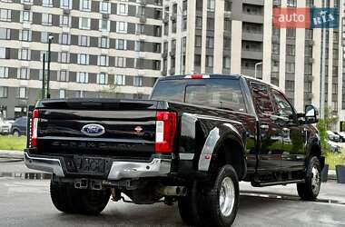 Пикап Ford F-350 2017 в 