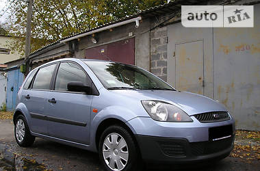 Хэтчбек Ford Fiesta 2007 в Киеве