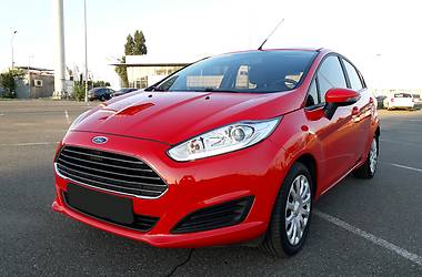Хетчбек Ford Fiesta 2016 в Києві