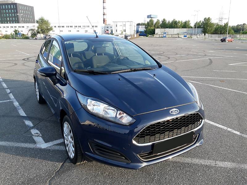 Хэтчбек Ford Fiesta 2017 в Киеве