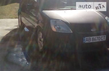 Хетчбек Ford Fiesta 2005 в 