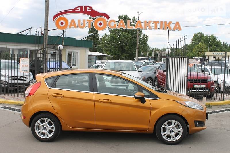 Хетчбек Ford Fiesta 2015 в Миколаєві