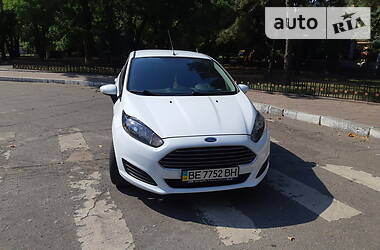 Хэтчбек Ford Fiesta 2015 в Николаеве