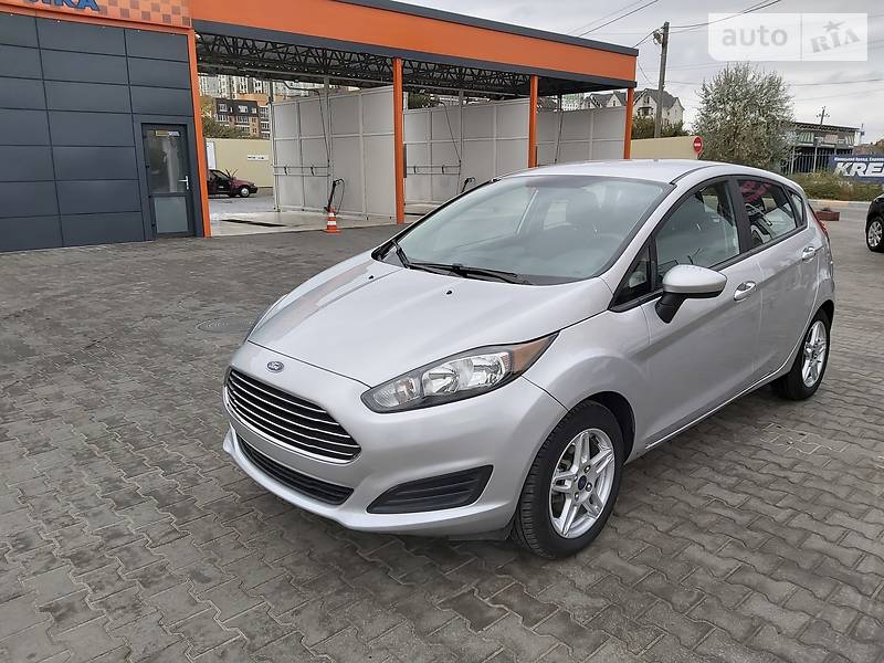 Хэтчбек Ford Fiesta 2017 в 