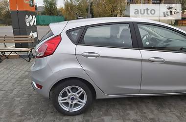 Хэтчбек Ford Fiesta 2017 в 