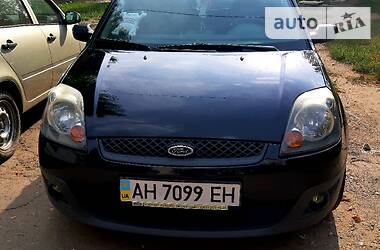 Хэтчбек Ford Fiesta 2008 в Славянске