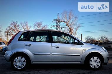 Хетчбек Ford Fiesta 2008 в Дніпрі