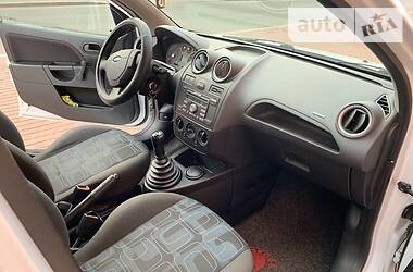 Хэтчбек Ford Fiesta 2008 в 