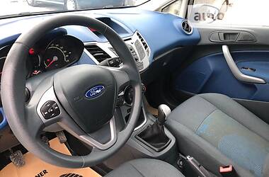 Хэтчбек Ford Fiesta 2009 в 