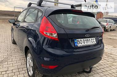 Хэтчбек Ford Fiesta 2009 в 