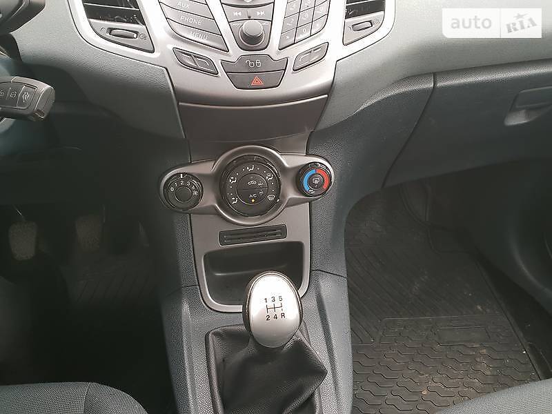 Купе Ford Fiesta 2010 в Звенигородці фото 10 Купе Ford Fiesta 2010 в Звенигородці