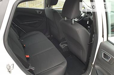 Хетчбек Ford Fiesta 2017 в 