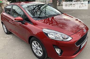 Хетчбек Ford Fiesta 2017 в 
