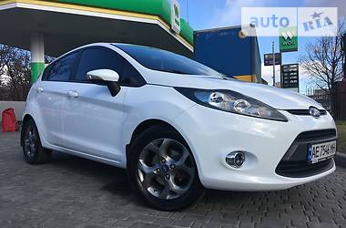 Хетчбек Ford Fiesta 2012 в 
