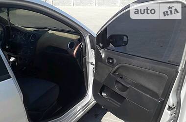 Хетчбек Ford Fiesta 2006 в 