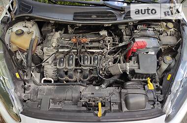 Седан Ford Fiesta 2016 в 