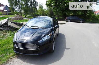 Седан Ford Fiesta 2016 в 
