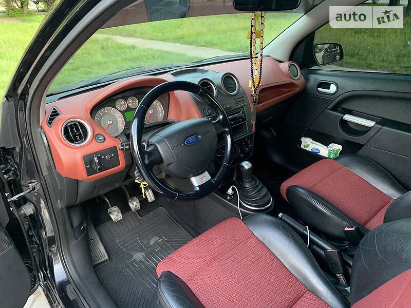 Купе Ford Fiesta 2007 в Львові