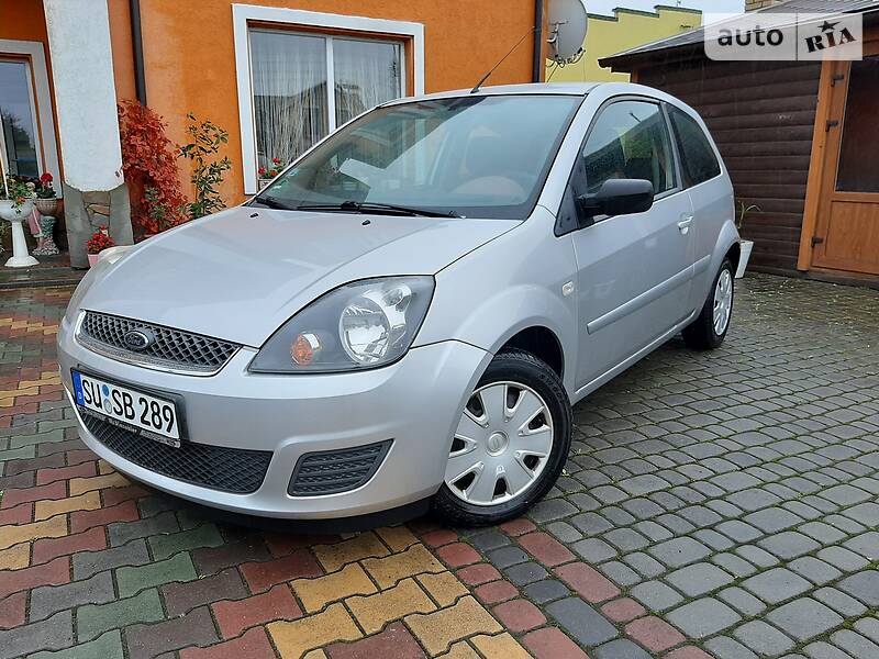 Хетчбек Ford Fiesta 2008 в Самборі