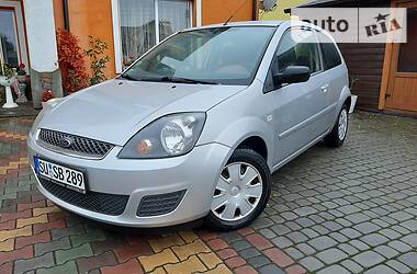 Хэтчбек Ford Fiesta 2008 в 